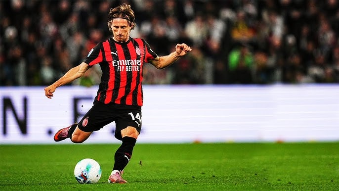 Três equipas estão a competir ferozmente pelas primeiras posições na Série A